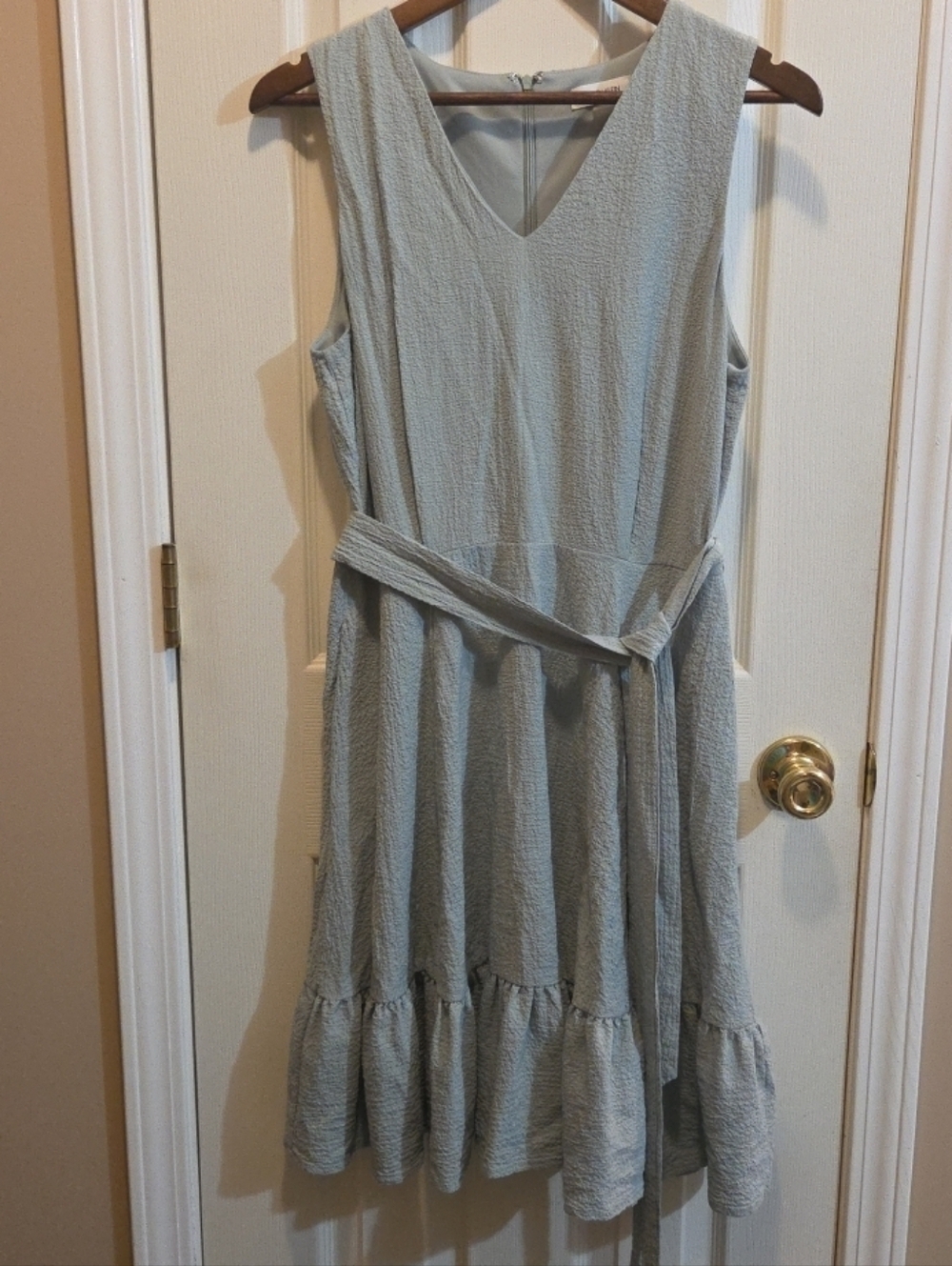 Calvin Klein Sage Light Green Fairycore Crepe Ruffled Hem Tie Waist Dress Sz 10